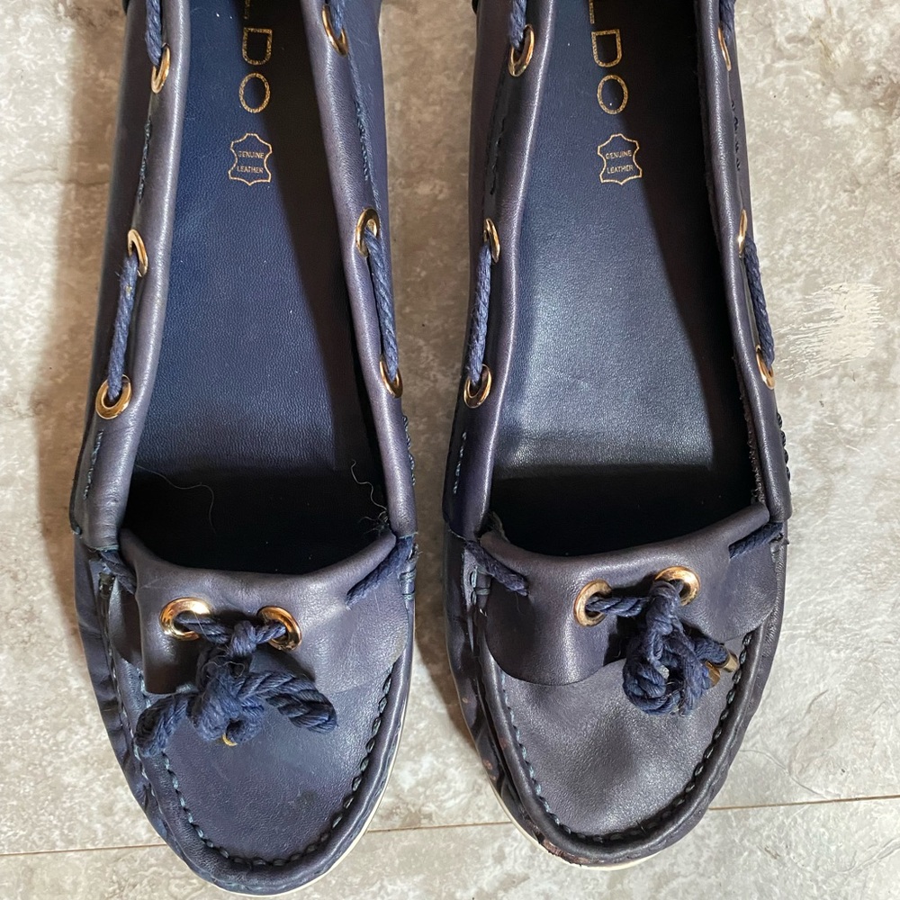 ‘Tis the season to go on the boat with the perfect ALDO sea loafers! Dark Blue!